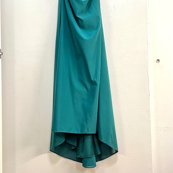 La Femme 28541 V-Neck Lace-Up Back Ruched Net Jersey Gown - Picture 5 of 12